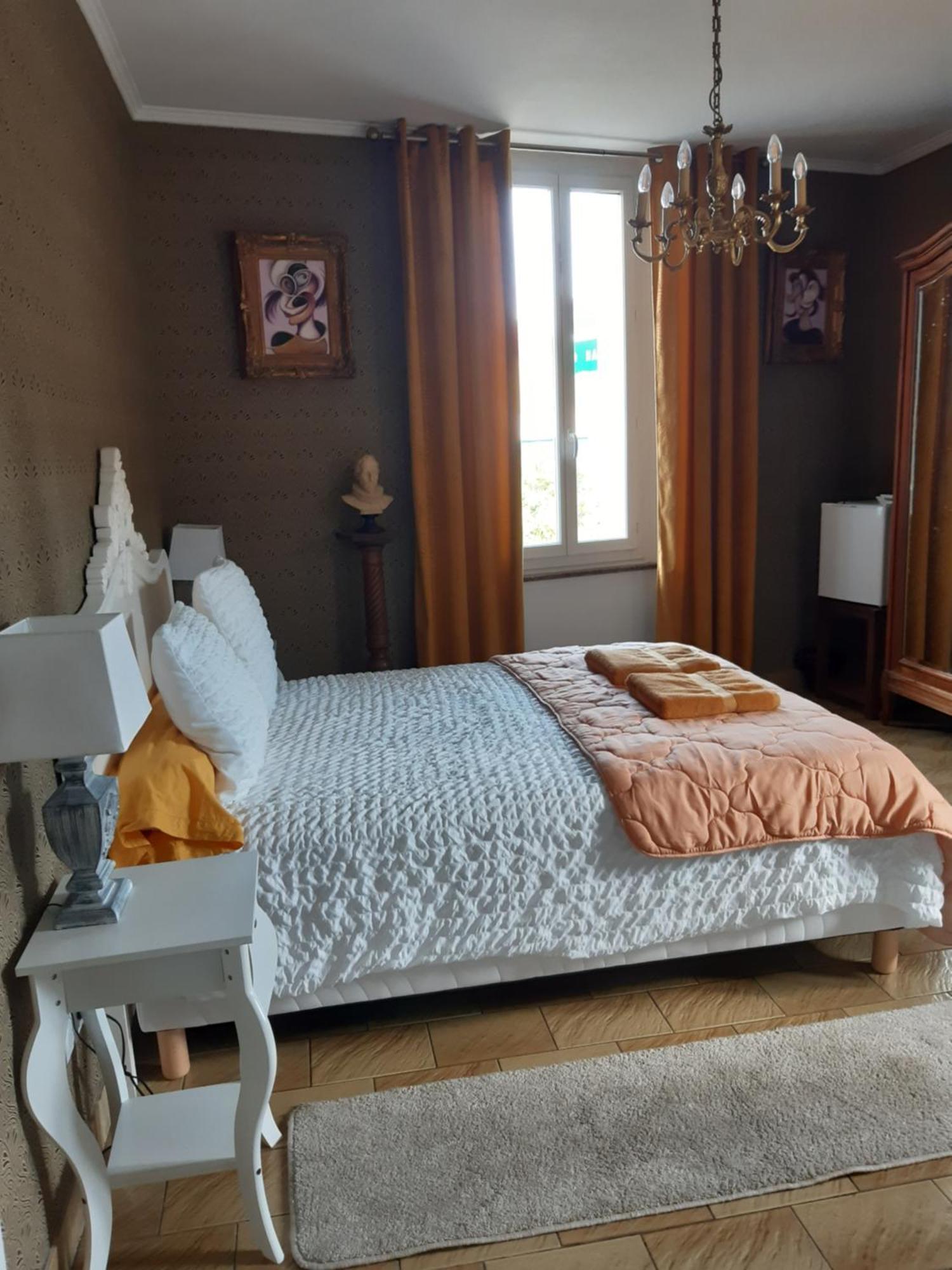 Face Cite - Chambres D'Hotes - Parking & Garage Gratuit - Wi-Fi Gratuit Carcassonne Bagian luar foto